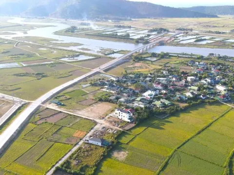 Đường ven biển nghìn tỷ ở Nghệ An vẫn vướng mặt bằng sau nhiều năm thi công