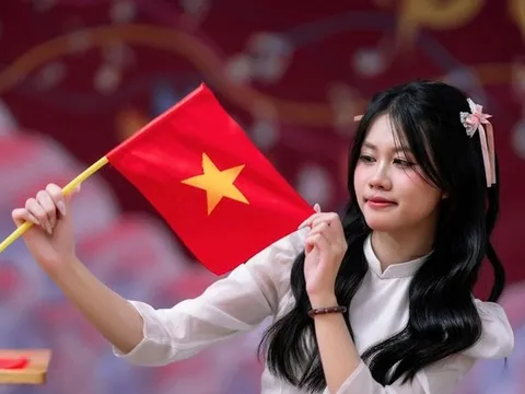 Thủ khoa toàn quốc khối C00 mất bố khi mới 4 tuổi, “bật mí” kinh nghiệm để đạt 29,75 điểm