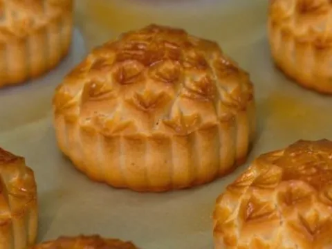 Bánh trung thu mở bán sớm 3 tháng