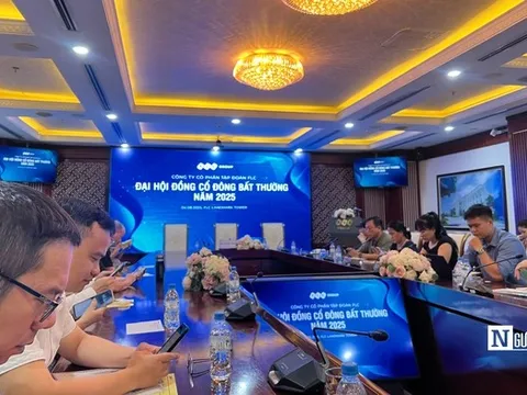 FLC tổ chức bất thành ĐHĐCĐ, cổ đông sốt ruột vì cổ phiếu chưa giao dịch lại
