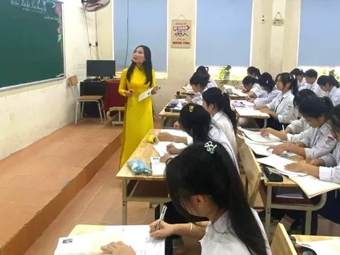 Xử lý vướng mắc về bố trí đội ngũ công chức giáo dục tại cấp xã
