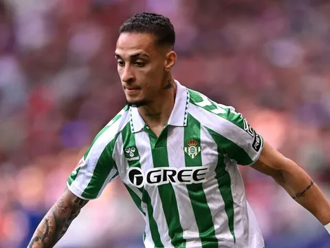 Real Betis có động thái sẵn sàng chào đón Antony trở lại