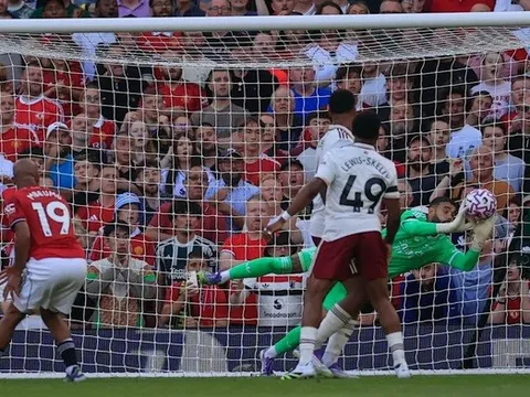 Arsenal thắng Man United, nhưng HLV Arteta vẫn chưa hài lòng vì điều này