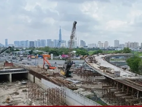 Cận cảnh dự án trọng điểm TP.HCM thi công ì ạch, dự kiến chậm tiến độ 1 năm
