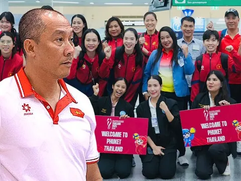 Tuyển Việt Nam gặp sự cố khi sang Thái Lan, mệt mỏi trước giờ đại chiến