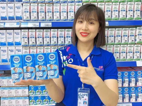 Co.opmart tặng hơn 10.000 hộp sữa - tiếp sức học sinh đến trường