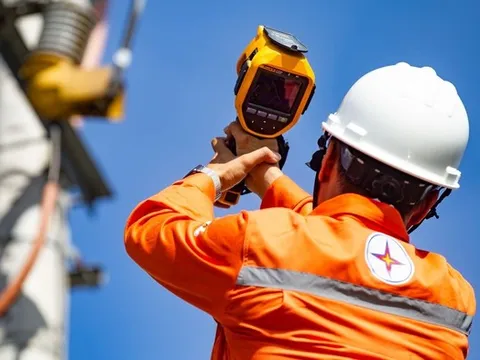 Bộ Công Thương đề xuất đưa khoản lỗ của EVN vào giá điện