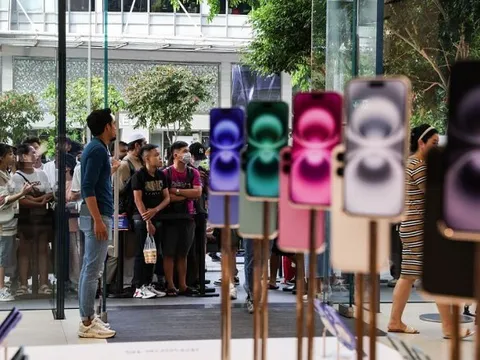 Hết thời kiếm lời hàng chục triệu đồng nhờ "xách tay" iPhone