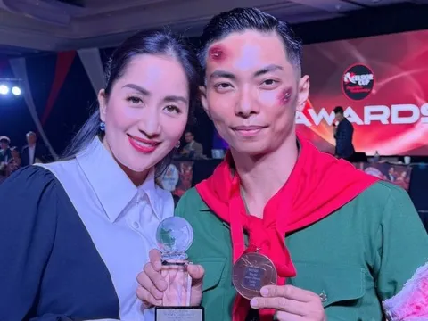 Khánh Thi bật khóc khi Phan Hiển giành huy chương thế giới đầy vẻ vang, tạo hình chiến sĩ yêu nước gây sốt MXH!