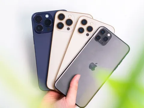 Hàng trăm điện thoại iPhone 12, 12 Pro và iPhone 13 sắp "xả kho" với giá siêu rẻ