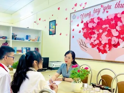 Bảo đảm thực hiện kịp thời khi người học gặp khó khăn, có nhu cầu cần tư vấn, hỗ trợ