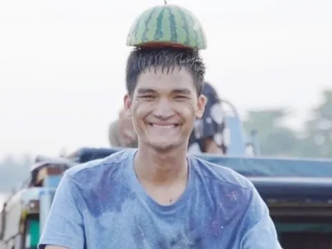 Nam diễn viên 9X từng có quá khứ chật vật, giờ thành ông chủ chuỗi nhà hàng, ở nhà lầu, đi xe sang