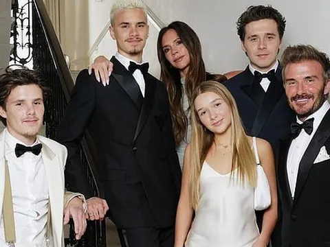 Con trai Beckham bị mời ra khỏi quán ăn vì... thẻ không đủ tiền