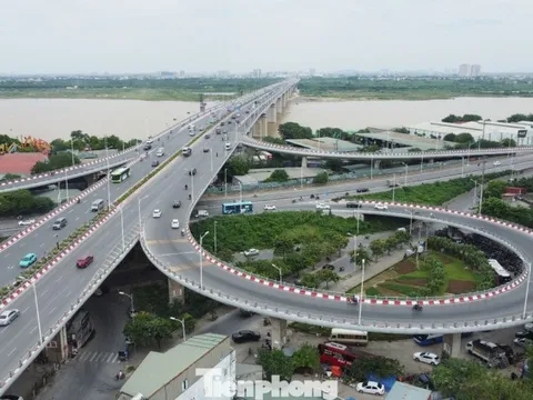 Cơ chế 'một gỡ, hai giao' giúp hạ tầng giao thông Hà Nội tăng tốc