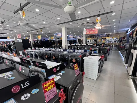 Thị trường điện máy ngày 10-10: Máy lạnh, máy giặt giảm giá cả chục triệu đồng