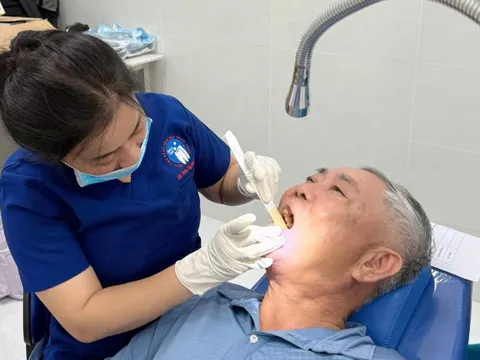 Sức khỏe răng miệng tại TP HCM: Có nơi 1 bác sĩ "gánh" 10.000 dân