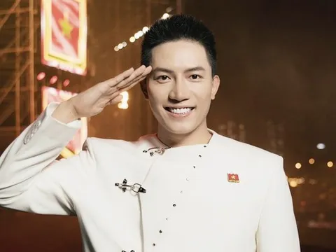 Anh Tú "Voi Bản Đôn": Nam ca sĩ đẹp trai giọng ngọt, đắt show nhờ thực lực