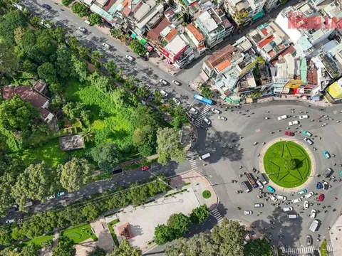 Chủ tịch TP HCM chỉ đạo bàn giao "đất vàng" số 1 Lý Thái Tổ cho Sun Group xây dựng công viên và đài tưởng niệm