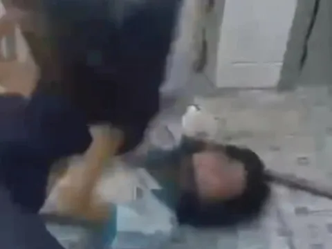 Vụ 2 học sinh đánh nhau trong nhà vệ sinh: 8 em đứng xem cũng bị xử phạt