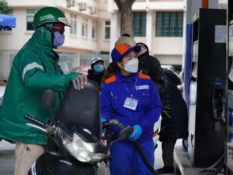 Giá xăng dầu đồng loạt tăng mạnh, có mặt hàng tăng tới 1.318 đồng/lít