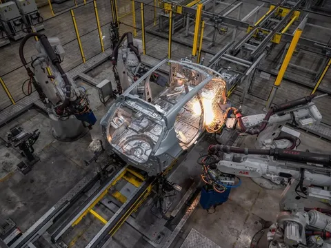 VinFast xây thêm nhà máy ở nước có GDP vượt Anh, Pháp, Nga?