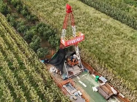 45 giàn khoan hoạt động đồng thời, 1.000 kỹ sư huy động - vỡ oà phát hiện mỏ vàng đơn lẻ lớn nhất lịch sử trữ lượng hơn 1.444 tấn