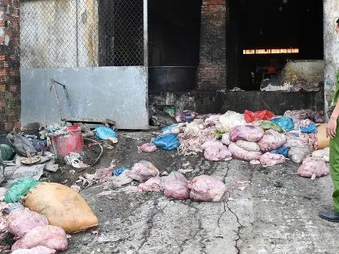 Cận cảnh cơ sở chế biến mỡ quy mô lớn, ẩn mình trong khu nghĩa trang