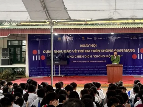 Cùng nhau bảo vệ trẻ em trên không gian mạng