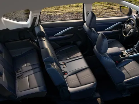 5 mẫu xe bán chạy nhất thì hết 4 xe là VinFast, chỉ 1 mẫu xe xăng chen được vào: Sức mạnh nằm ở đâu?