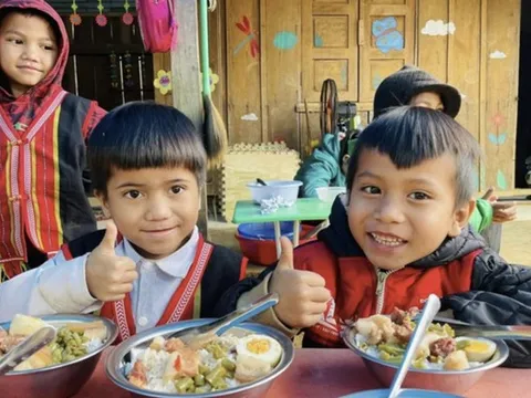 Nghề "gieo chữ": Hành trình lặng lẽ thắp sáng ước mơ học trò