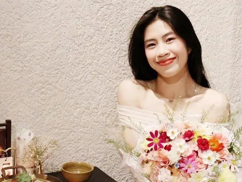 Hotgirl đội tuyển nữ Việt Nam khoe nhan sắc trong trẻo, dịu dàng khác lạ