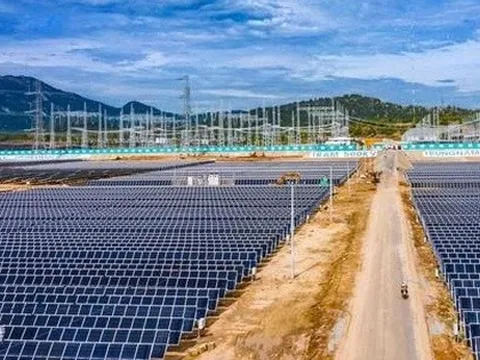 Điện Mặt trời Trung Nam mua lại trái phiếu trước hạn