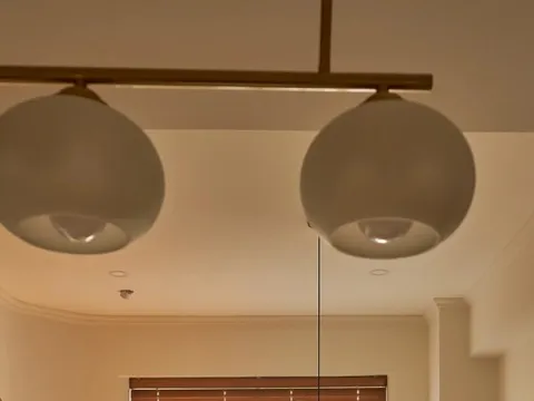 Căn hộ 130m2 được lấy cảm hứng từ những nếp gấp của gỗ