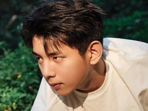 Bị tác động vật lý vào mặt, nam diễn viên nổi tiếng phải nhập viện