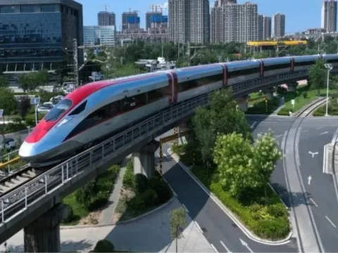 Chọn nhà đầu tư đường sắt tốc độ cao: Công khai, không dấm dúi