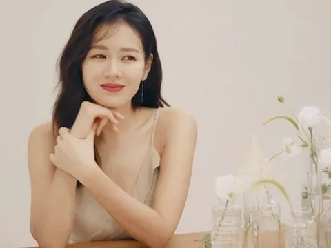 Nữ diễn viên Son Ye Jin gây sốt MXH với vóc dáng nuột nà tuổi ngoài 40