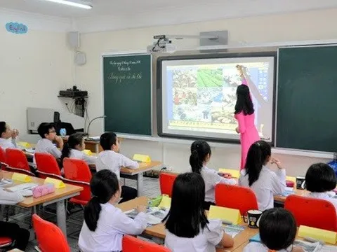 Đề xuất Khung năng lực số cho giáo viên, cán bộ quản lý cơ sở giáo dục