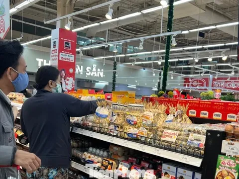 Giá trứng tăng mạnh, thịt heo... 'nhấp nhổm'