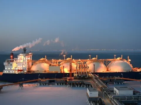 'Nghiện nặng' dầu Nga, một quốc gia châu Á muốn mua thêm cả LNG cho 'trọn bộ'