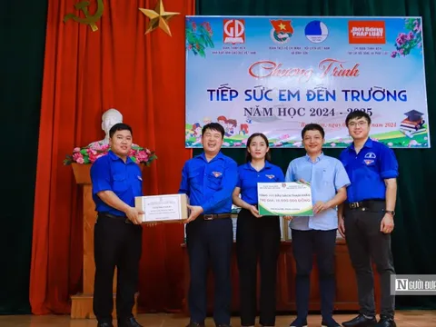 Đưa sách của NXB Giáo dục Việt Nam đến gần hơn với người dân vùng khó khăn