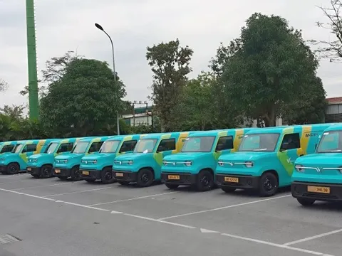 Công ty của ông Phạm Nhật Vượng tung dịch vụ xe tải nội đô, giá cước từ 110.000 đồng/chuyến