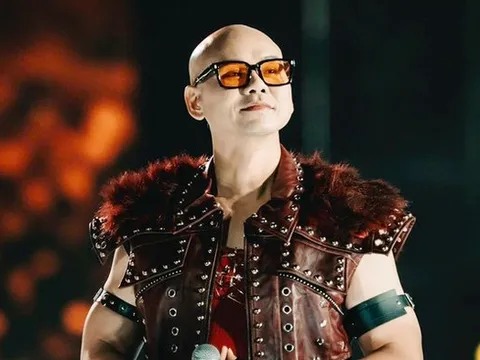 Nam ca sĩ Phan Đinh Tùng khiến khán giả lo lắng