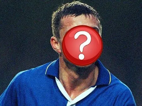 Xót xa cảnh cầu thủ nổi tiếng mắc ung thư, giảm tới 32kg, sức khoẻ đang cực xấu