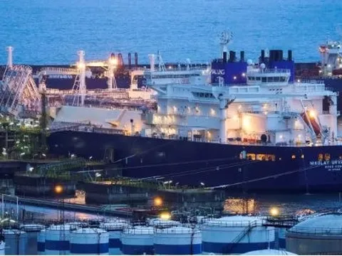 Dầu Nga đón cú sốc lớn